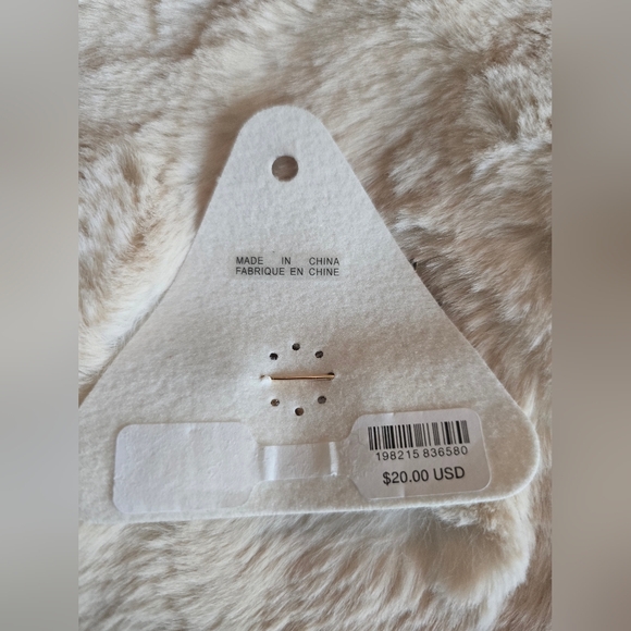 NWT! Free People, Harmony Brooch , MSRP $20 - Picture 3 of 3